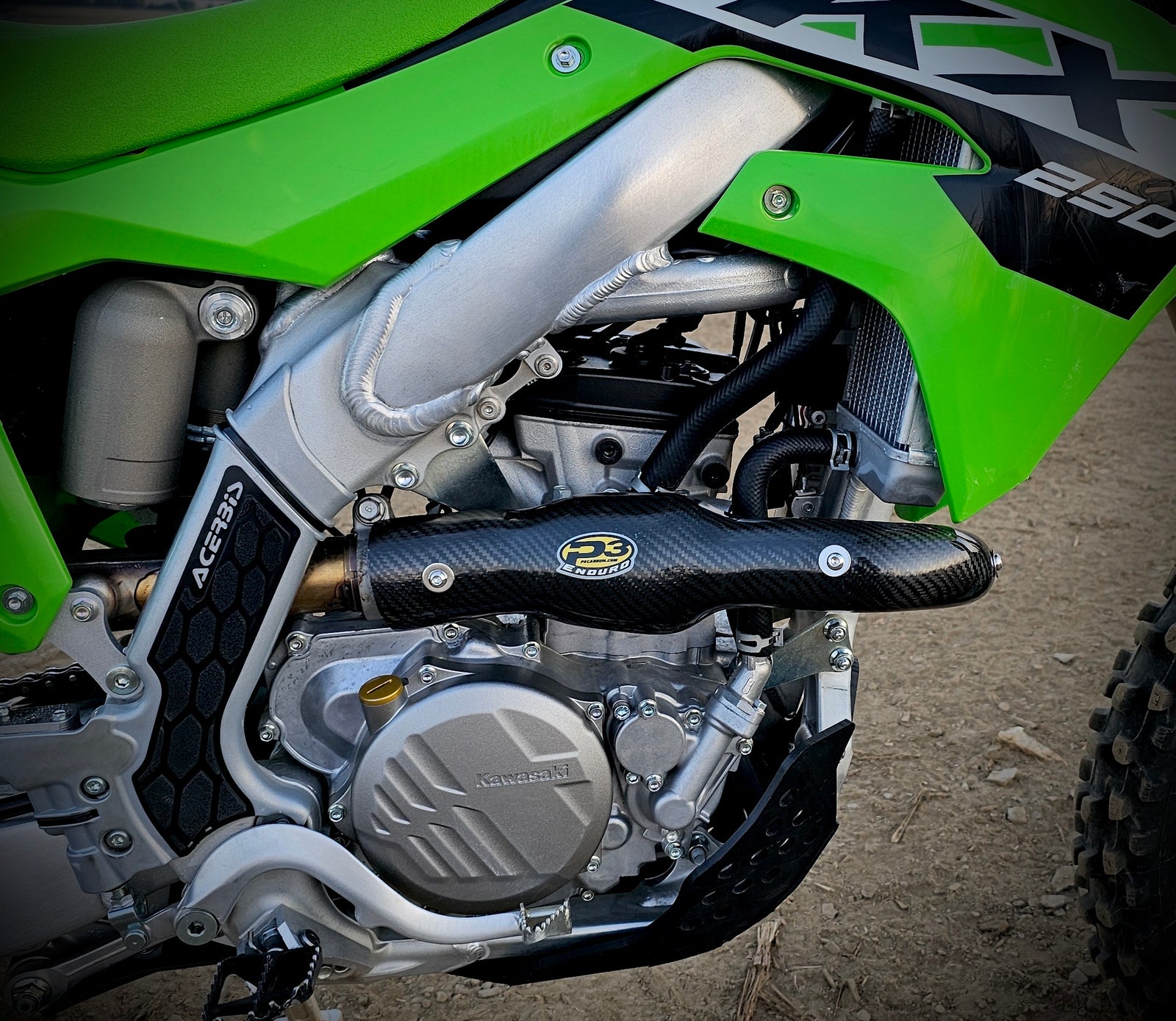 P3 Carbon Heat Shield Kawasaki KX250 F/X/XC | 2021 - 2024 (See