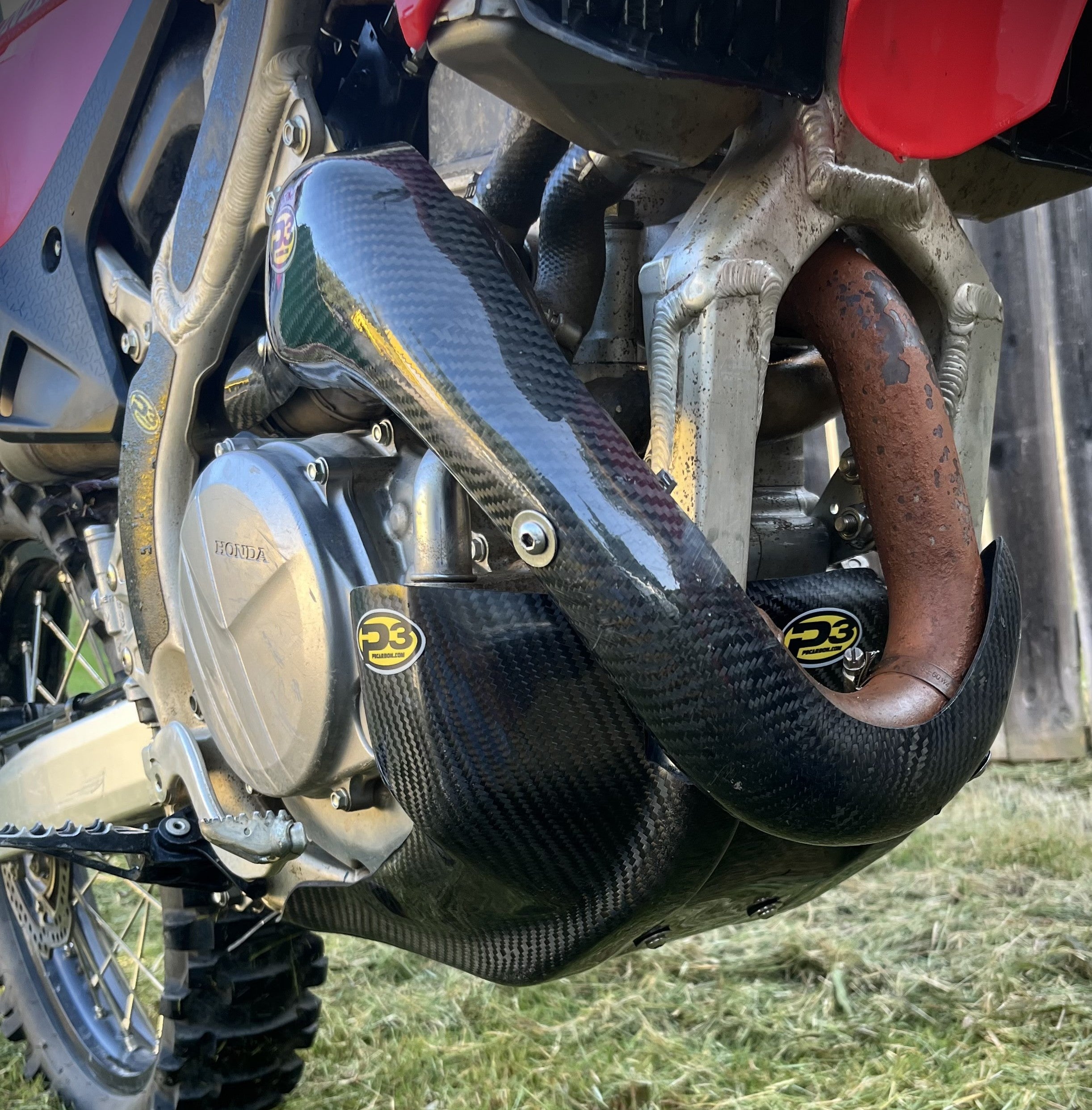 P3 Carbon Enduro Skid Plate | Honda CRF 450 R/RX/RWE | 2021 - 2026 (See Fitment Chart) | With Linkage Guard!  (See Product 305076 for NO Linkage)