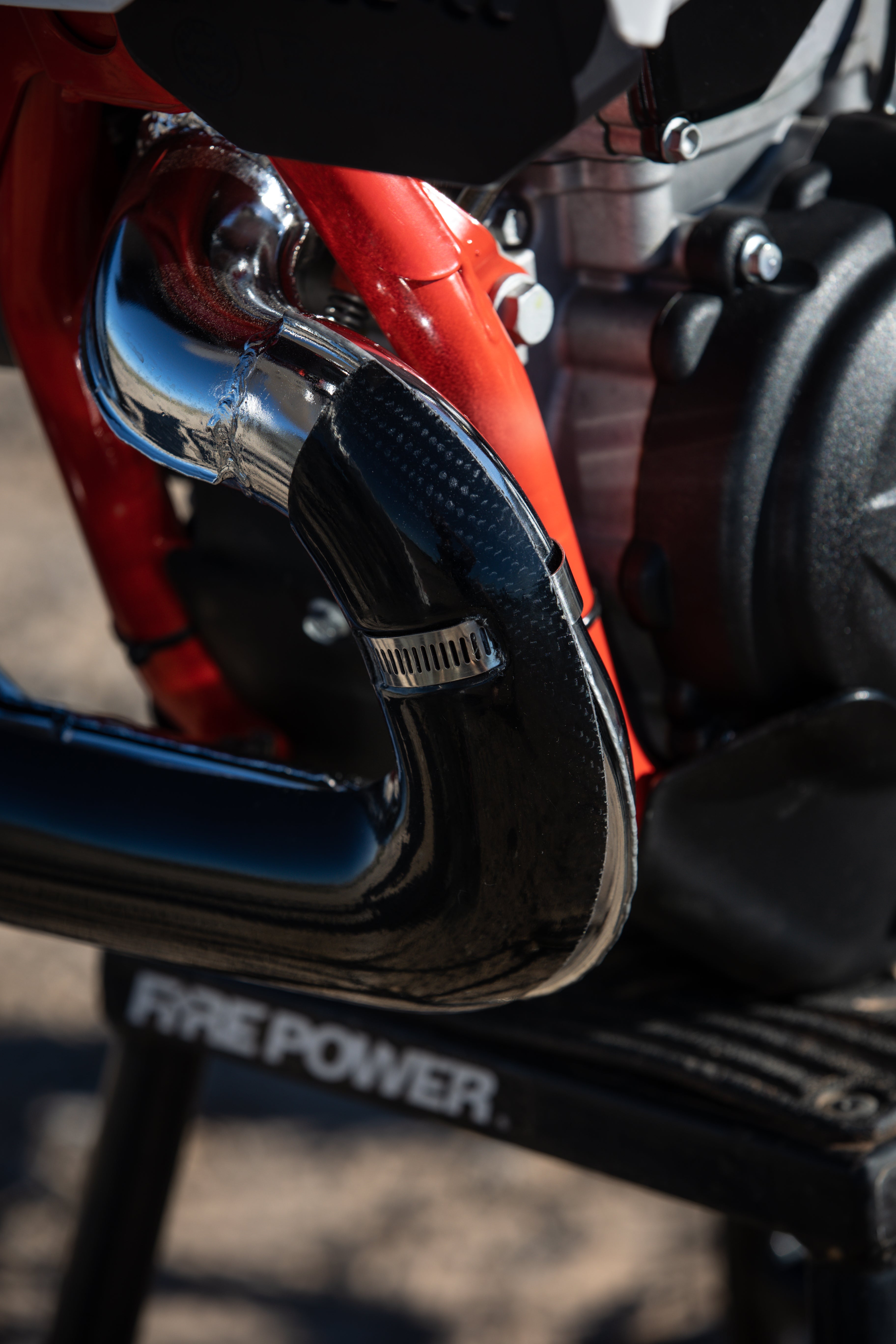 P3 Carbon Pipe Guard Beta X-Trainer 300 2015 - 2026 | 250 2017 - 2026