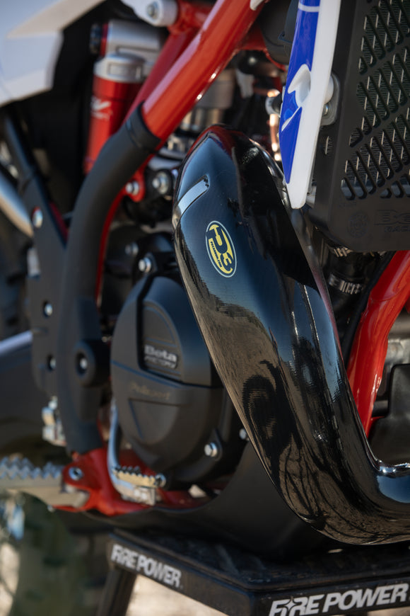 P3 Carbon Pipe Guard Beta X-Trainer 300 2015 - 2026 | 250 2017 - 2026