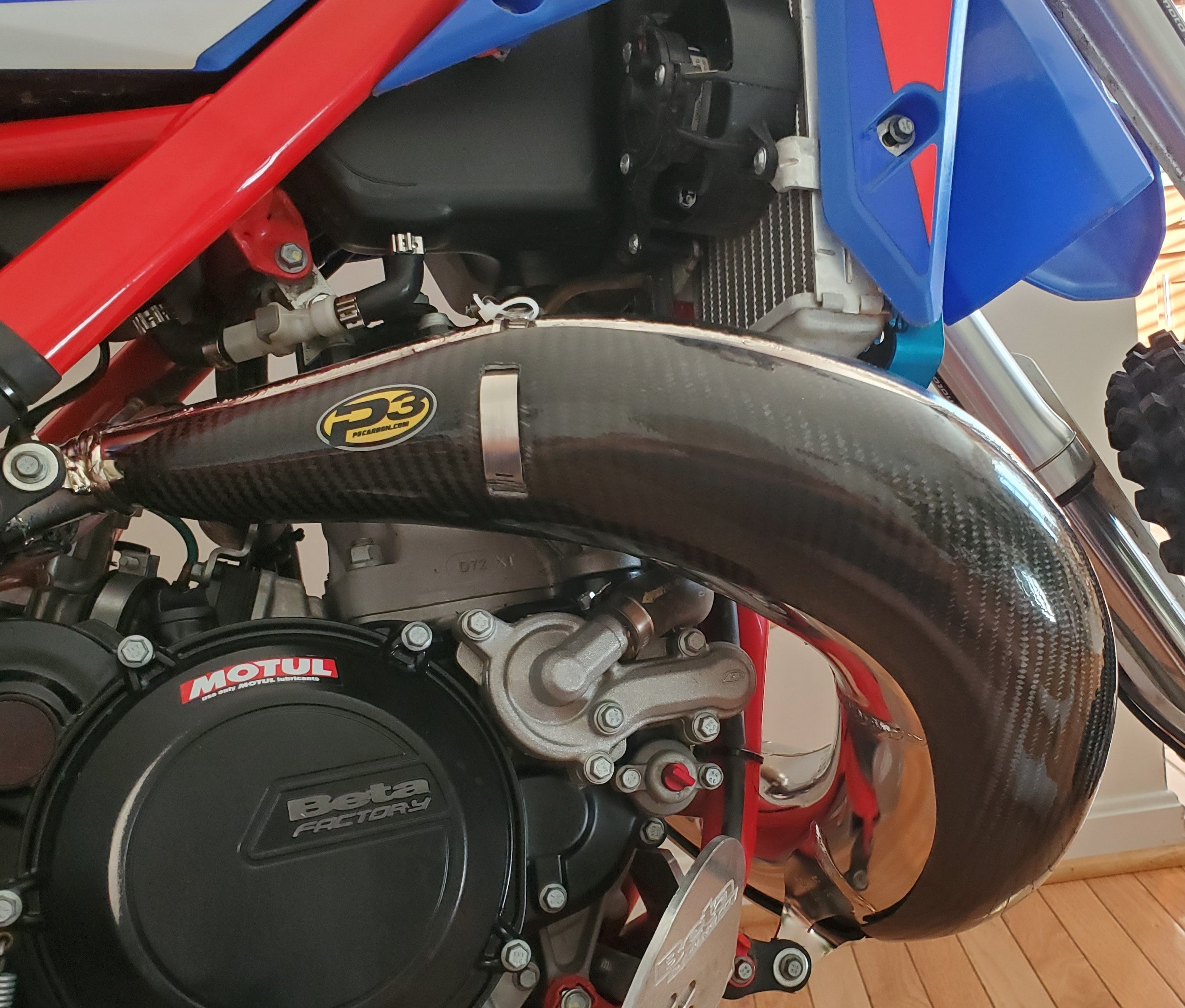 BETA PIPE GUARDS | P3 Carbon