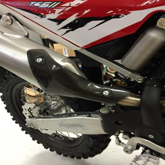 P3 Carbon Boot Guard Stock: Husqvarna TE 449/511 2011-2014 | TXC 450/510 2011-2014