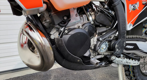 P3 Carbon Fiber Skid Plate KTM 250/300 | HUSQ 250/300 2023 - 2024 | GasGas 250/300 2024 (See Fitment Chart)| With Integrated Linkage Guard (See Product 301084 for No Linkage Guard)